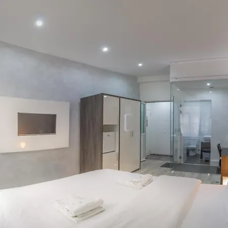Central Park Apartment Belgrade